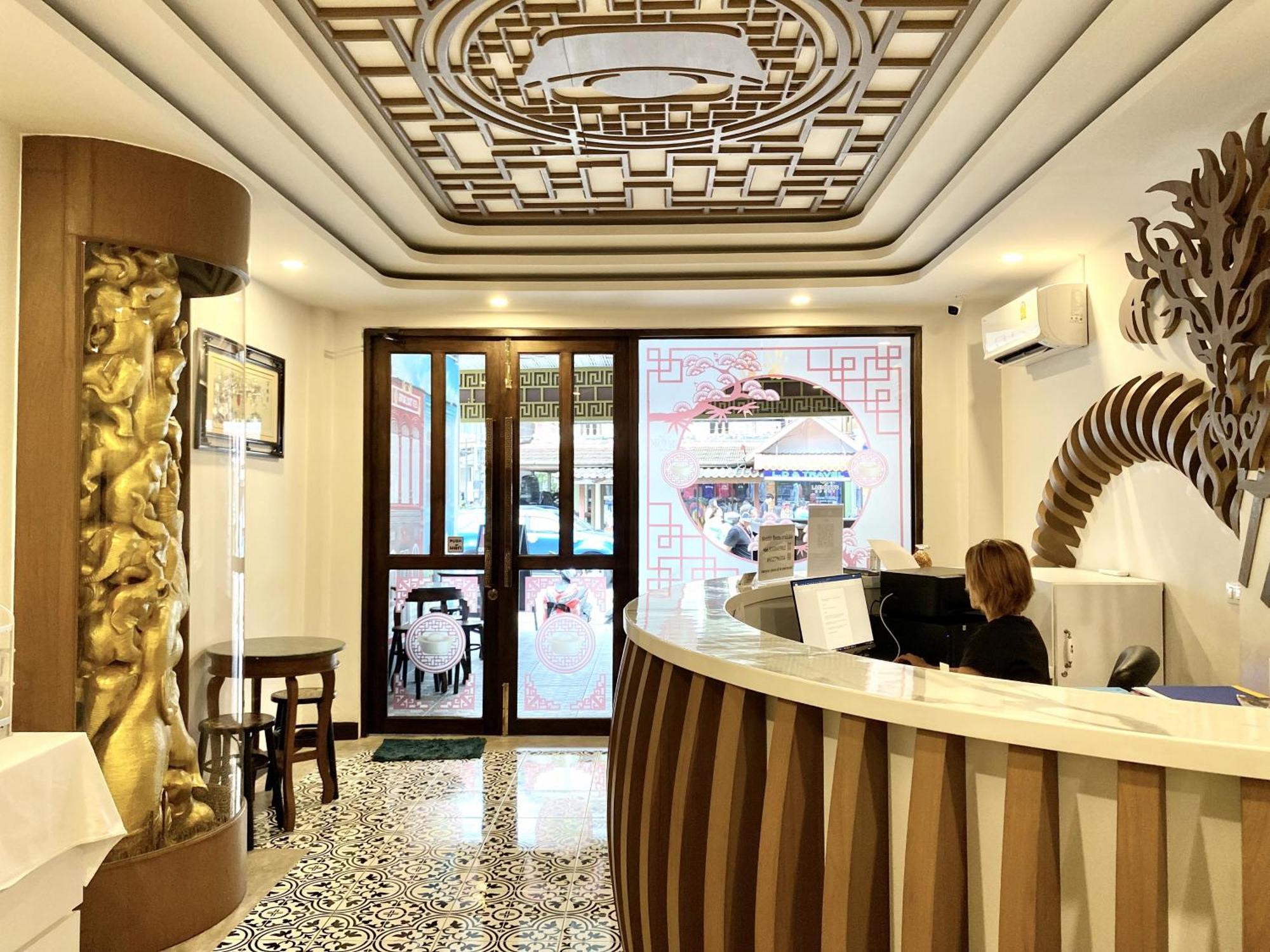 Sunray Beach Hotel Patong Dış mekan fotoğraf