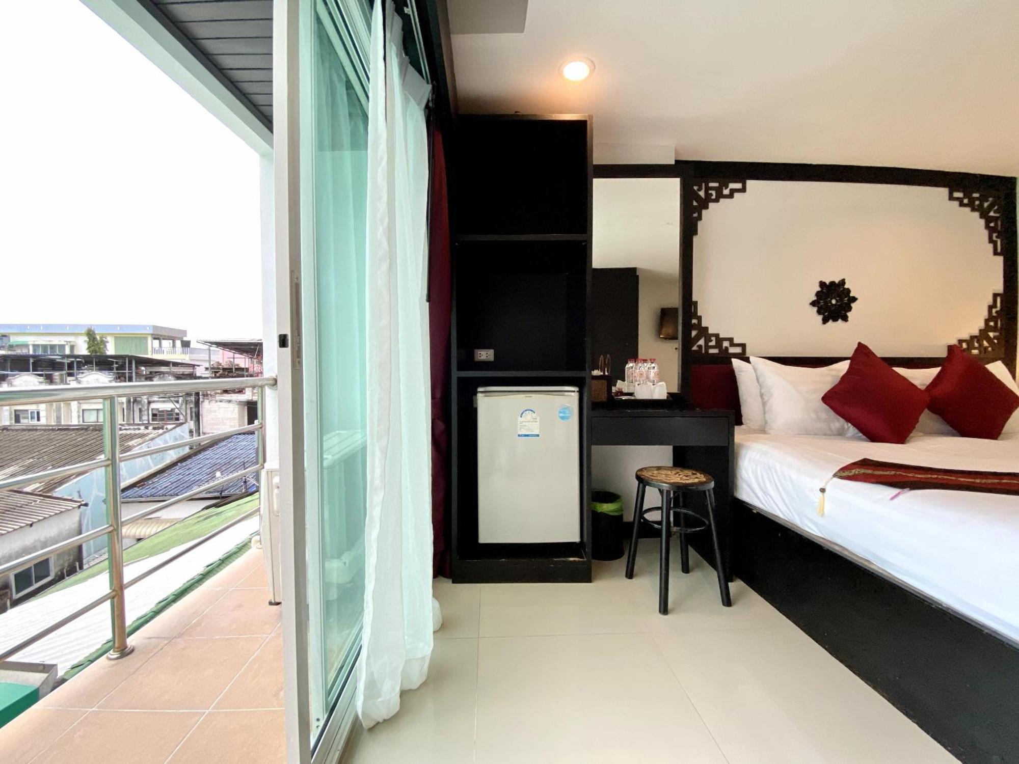 Sunray Beach Hotel Patong Dış mekan fotoğraf