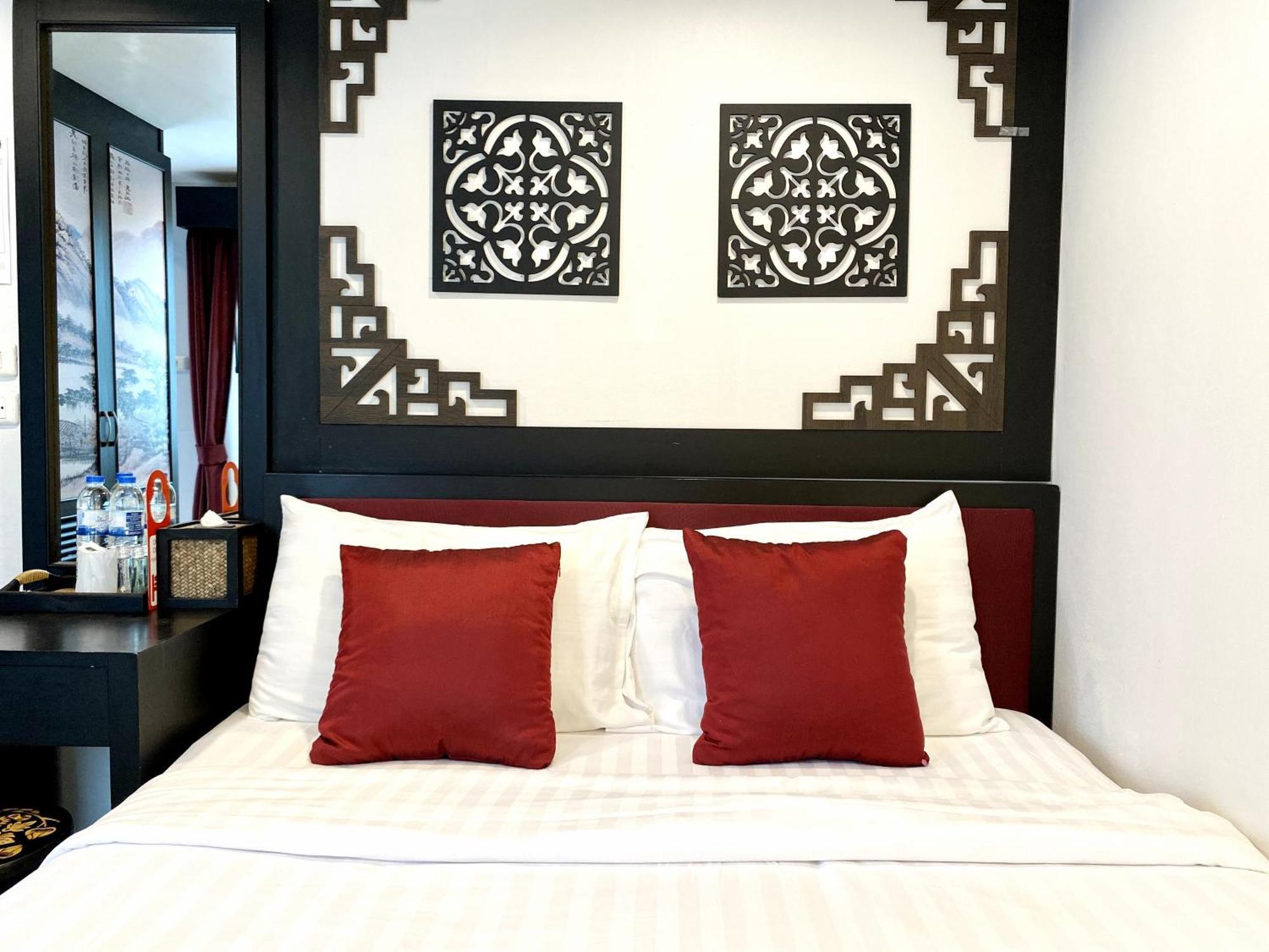 Sunray Beach Hotel Patong Dış mekan fotoğraf