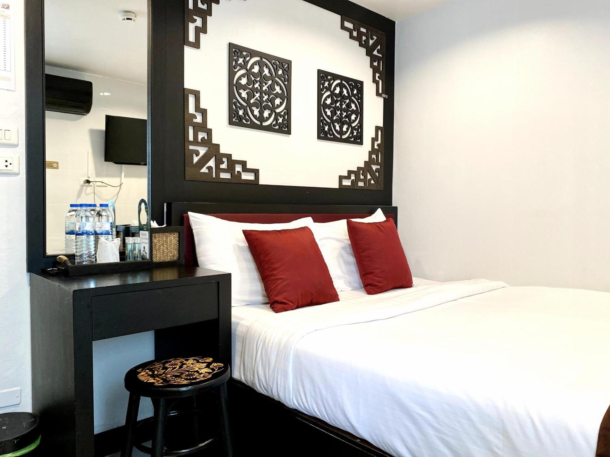 Sunray Beach Hotel Patong Dış mekan fotoğraf